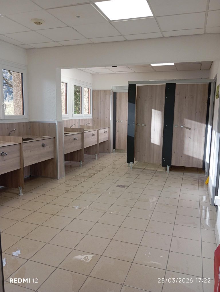 sanitaire rénové camping grenoble